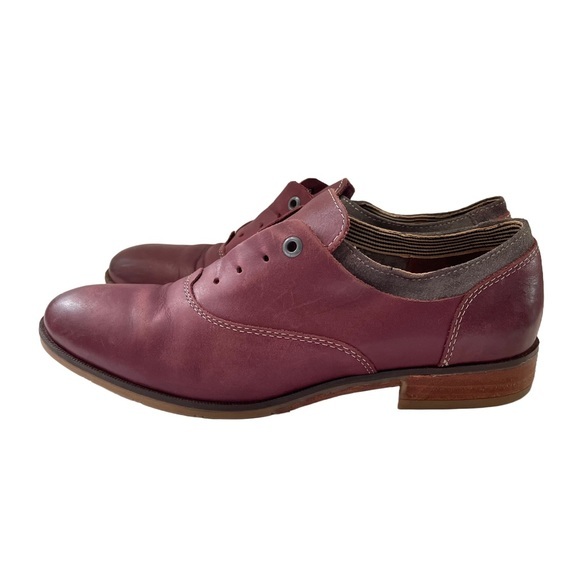 Hush Puppies‎ Red Leather Laceless Oxfords, Women’s Size 8 - Picture 4 of 10